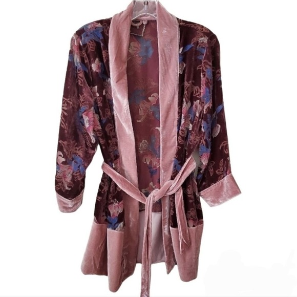 paparazzi Other - Paparazzi Velvet Floral Burnout Robe Kimono Jacket Pink Burgundy Medium